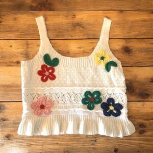 Blu Pepper Knit Floral Applique Tank Top Crochet Lace Ruffle Hem Size M